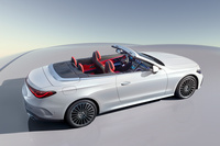 メルセデス・ベンツが新型車「CLEクーペ」発表 2024年にはオープンモデルも導入を予定の画像