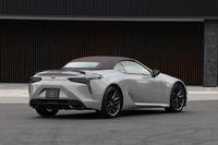 レクサスLC500コンバーチブル“ピナクル”