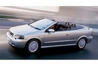 オペル「アストラ・カブリオ」2003年モデル導入の画像