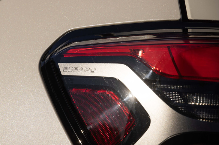 スバル・フォレスター(リアコンビランプ)