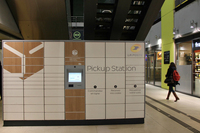 こちらはパリのリヨン駅で。スーパーマーケットをはじめとする数社が、同一のロッカーを介して商品を顧客に渡せるようになっている。イタリアやフランスでロッカーが普及するかどうかは、維持管理の質にかかってきそうだ。