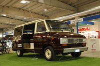 初代「ドゥカート」の姉妹車として存在した「アルファ・ロメオAR6」。