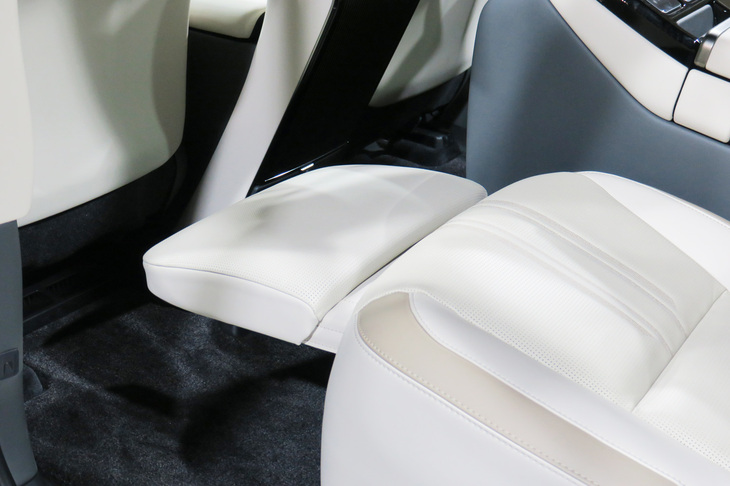 トヨタ・センチュリー(オットマン)