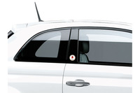 「コッチネッラ」とはイタリア語で「てんとう虫」の意。Bピラーにエンブレムが付加される。