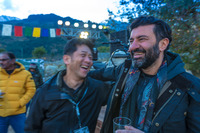 アイシャー・モーターのシッダールタ・ラルCEO(写真向かって右)と筆者(同左)。