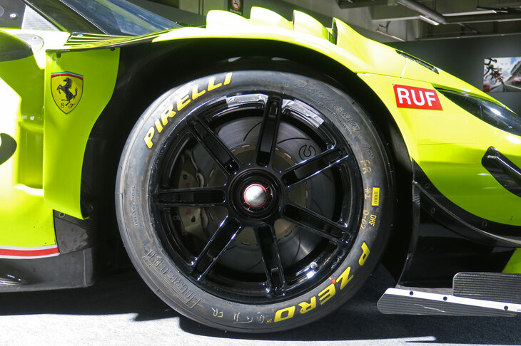 フェラーリ296GT3(フロントタイヤ)