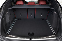 荷室容量は525リッターで、1430リッターまで拡大できる。