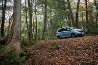 ホンダ・フリード+ ハイブリッド クロスターHonda SENSING