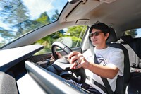 「エヌブルー4シーズン」はいわゆる低燃費タイヤではないが、転がり感のよさから察するに、燃費性能も悪くはなさそう。「夏季はエコタイヤだけど、冬季は燃費に不利なスタッドレスタイヤ」という使い方をするより、トータルでの実燃費はこちらのほうが上かもしれない。