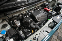 新開発のR06D型エンジンは、従来のR06A型と比べて幅広い回転域で熱効率の改善が図られている。現状では新型「ハスラー」および「ワゴンR」に搭載されている。