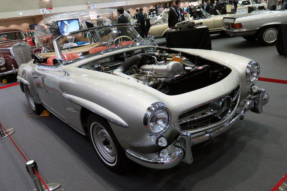 M.BENZ.107専門ランド―280-560各種リビルトエンジン制作販売―搭載 オートモビル カウンシル2021」の会場から（ヤナセクラシックカー