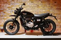 こちらも新型車の「スクランブラー650」。「ゴールドスター650」をベースとしたスクランブラーだ。