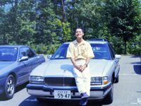 「ビュイック・パークアベニュー」と筆者。1994年ごろ。