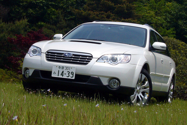 【スペック】全長×全幅×全高=4730×1770×1520mm/ホイールベース=2670mm/車重=1530kg/駆動方式=4WD/2.5リッター水平対向4 DOHC16バルブターボインタークーラー付き(265ps/5600rpm、35.7kgm/2400rpm)/車両本体価格=368万250円(テスト車=397万9500円/専用オーディオ一体型HDDナビゲーション=29万9250円)