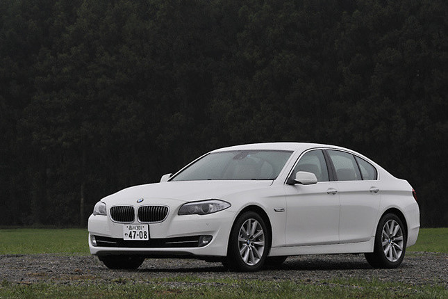 【スペック】全長×全幅×全高=4910×1860×1475mm/ホイールベース=2970mm/車重=1820kg/駆動方式=FR/3リッター直6DOHC24バルブターボ(306ps/5800rpm、40.8kgm/1200-5000rpm)/価格=835.0万円(テスト車=892.1万円/コンフォートパッケージ=27.0万円/レーン・デパーチャー・ウォーニング=10.0万円/ヘッドアップ・ディスプレイ=20.1万円)