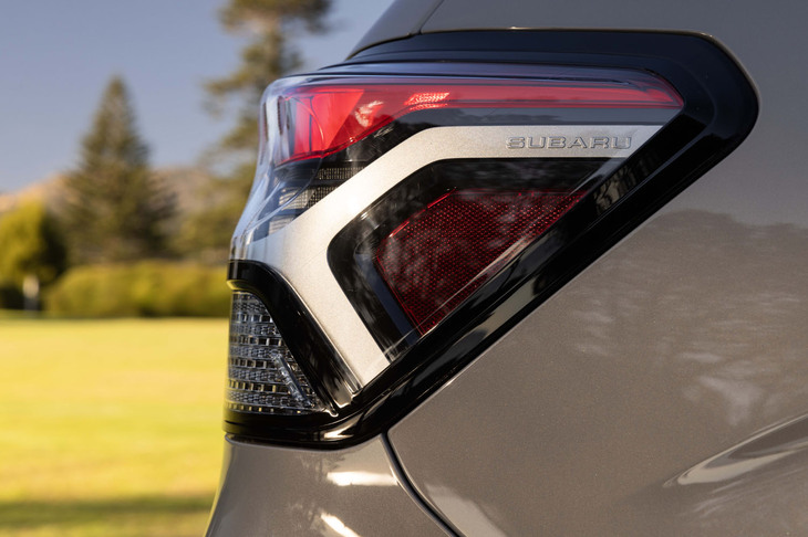 スバル・フォレスター(リアコンビランプ)