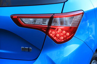 デザインが改められたリアコンビランプ。下方に見える、6灯式のLEDストップランプが目を引く。