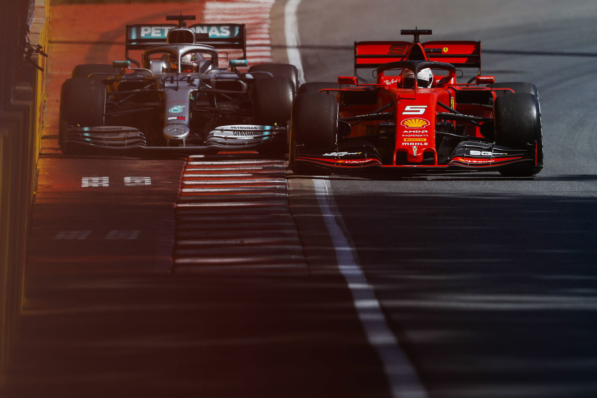 フェラーリ 鈴鹿フォーミュラ 1 VIP ダウンベスト レッド 鈴鹿サーキットでヒストリックイベント開催 【ニュース】 - webCG