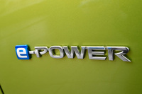 日産ノートe-POWER X