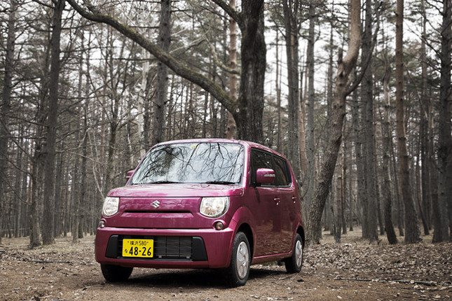 【スペック】全長×全幅×全高=3395×1475×1625mm/ホイールベース=2425mm/車重=820kg/駆動方式=FF/0.66リッター直3DOHC12バルブ(54ps/6500rpm、6.4kgm/4000rpm)/価格=131万400円(テスト車=同じ)