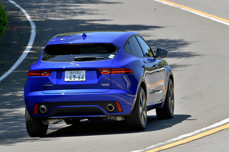 ジャガーEペースR-DYNAMIC SE P250
	ボディーサイズ:全長×全幅×全高=4410×1900×1650mm/ホイールベース:2680mm/車重:1910kg/駆動方式:4WD/エンジン:2リッター直4 DOHC 16バルブ ターボ/トランスミッション:9段AT/最高出力:249ps(183kW)/5500rpm/最大トルク:365Nm(37.2kgm)/1300-4500rpm/タイヤ:(前)235/55R19 105W/(後)235/55R19 105W(グッドイヤー・イーグルF1アシンメトリック3)/価格:650万円