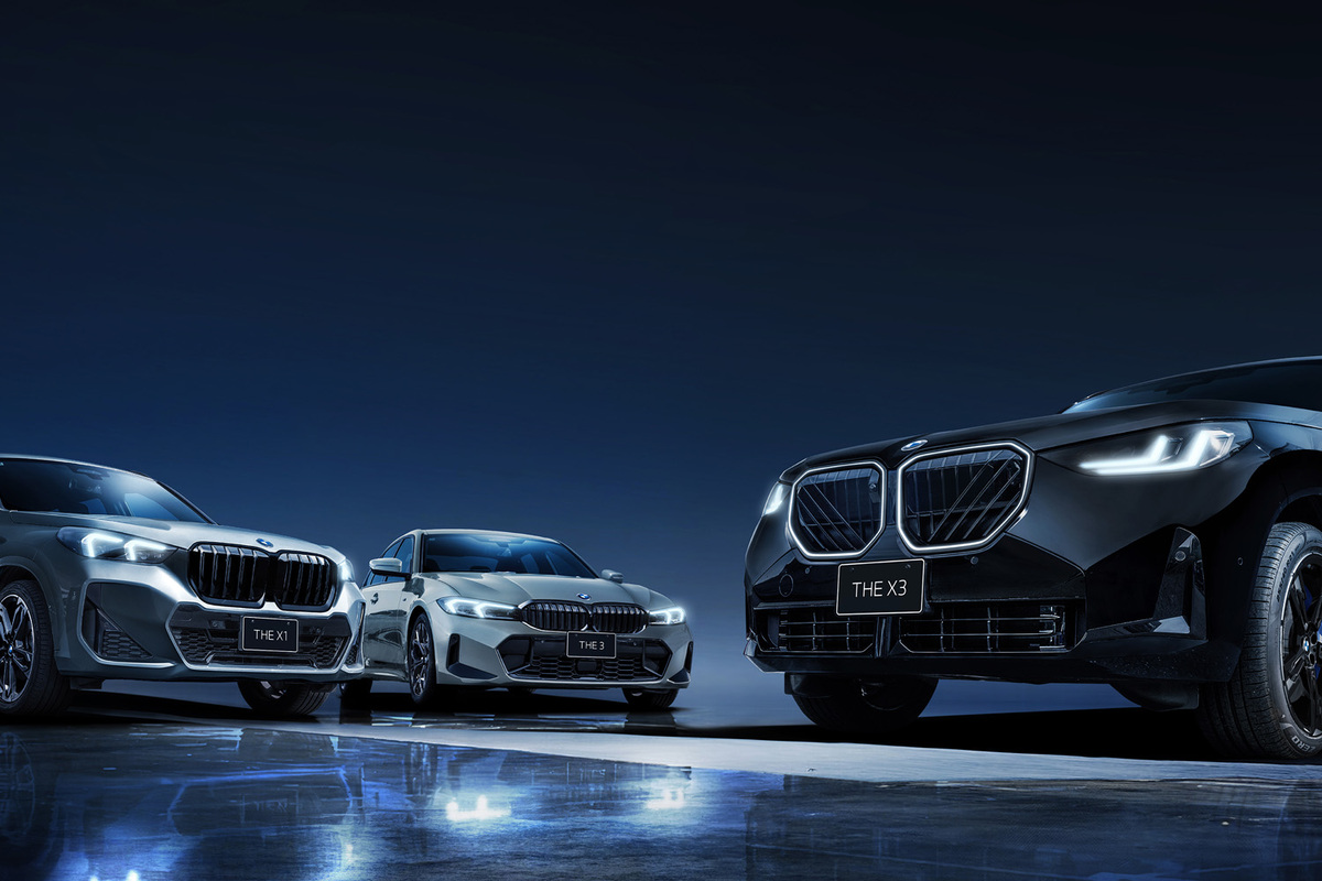 BMWがブラックアイテムで内外装をドレスアップした「X1」と「X3 BMWがブラックアイテムで内外装をドレスアップした「X1」と「X3