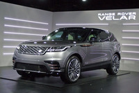 レンジローバーファミリー第4のモデル「ランドローバー・レンジローバー ヴェラール」。