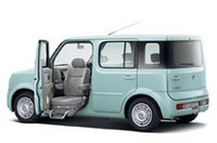 「キューブ・アンシャンテ助手席スライドアップシート」(2WD)〈オプション装着車〉