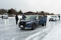 2023年の日産氷上試乗会の様子。写真手前は電動4WDシステム「e-POWER 4WD」を搭載したコンパクトSUV「キックス オーテック」。