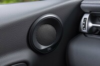 JBLのプレミアムサウンドシステムのチューニングも最適化されている。