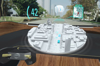 日産が2019年のCESで発表した次世代技術「Invisible-to-Visible(I2V)」。車載のセンサーやクラウド上から得た情報をドライバーの視野に重ねて投影。ドライバーは見通しの悪いコーナーの先の状態や、路面状況、対向車の有無などを把握し、的確に対応することができるという。