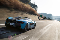 単に価格帯が違うというだけではなく、マクラーレンの「スポーツシリーズ」は「スーパーシリーズ」とは趣を異にする、違った魅力を持つスーパースポーツに仕上がっていた。