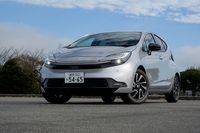 トヨタ・アクアZ