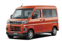 新型「ダイハツ・アトレー」。先代モデルでは「ハイゼット カーゴ」が商用、アトレーが乗用と分けられていたが、全車が商用車に一本化されている。