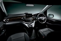 マイナーチェンジでスタイリッシュに 最新の「メルセデス・ベンツVクラス」が日本上陸【東京モーターショー2019】の画像