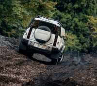 「ディフェンダー」を所有していても、実際に悪路を走ることは少ないだろう。その点、今回のイベントは、愛車のパフォーマンスを知る貴重な機会といえる。