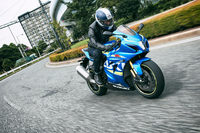 「走る」「曲がる」「止まる」というバイクの基本性能を突き詰めた「GSX-R1000R」は、各所にモータスポーツで培った技術を取り入れながら、普段使いでも楽しめるモデルに仕上げられていた。
