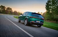 「アルファ・ロメオ・トナーレ」のプラグインハイブリッドモデル登場の画像