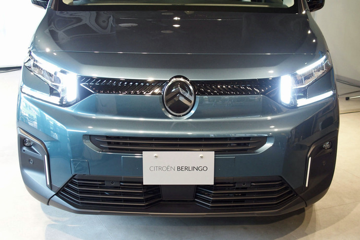 シトロエン・ベルランゴMAX BlueHDi(フロントマスク)