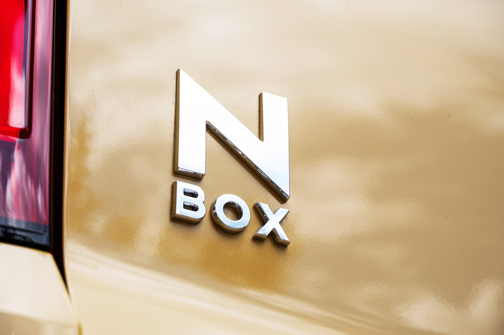 し烈な競争が繰り広げられる軽スーパーハイトワゴン市場で、No.1の人気を誇る「ホンダN-BOX」。このジャンルではホンダは後発だったが、入念なマーケティングとクルマそのものの完成度の高さで、たちまちベストセラーとなった。