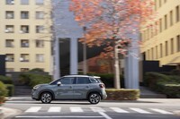 全長は4160mmながら全高は1630mmにも達する。寸詰まりのコロリとしたスタイリングが愛らしい。