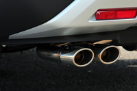 NISMO初の「e-POWER」車用スポーツマフラー。ステンレス製で、音色の変化をより実感できるよう、フロントチューブから交換するタイプとなっている。
