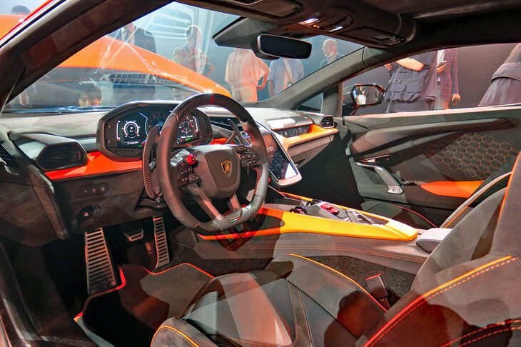 ランボルギーニ・レヴエルト(インテリア)