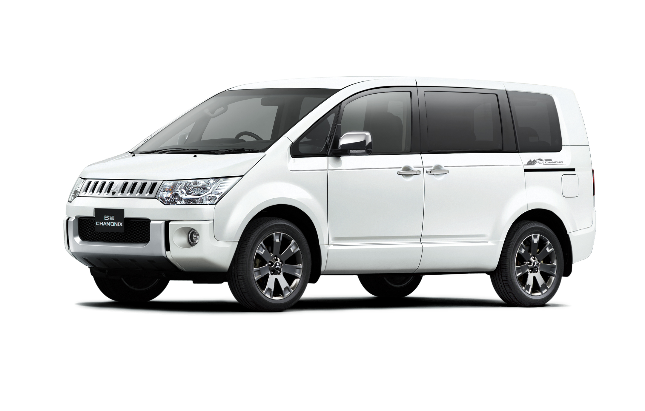 発売10周年を記念した特別な「三菱デリカD：5」登場 【ニュース】 - webCG