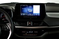 9インチのインフォテインメントシステムは、先代モデルよりも反応が速い。ナビゲーションも標準で装備される。