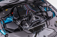 4.4リッターV8ツインターボエンジンは最高出力625PS/6000rpm、最大トルク750N・m/1800-5860rpmを発生。