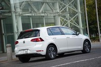 全長×全幅×全高=4265×1800×1480mmのボディーサイズは、ガソリンモデルの「ゴルフ」と全く同じ。