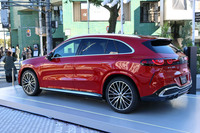 ボディーは、内燃機関車の「GLC」に対して120mm前後に長い。