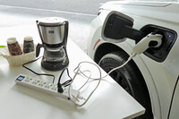 ホンダが新型燃料電池車「CR-V e:FCEV」を世界初公開 2024年夏に発売を予定の画像