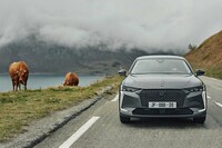 上質感とスポーティーさを高めた特別仕様車「DS 4パフォーマンスライン」発売